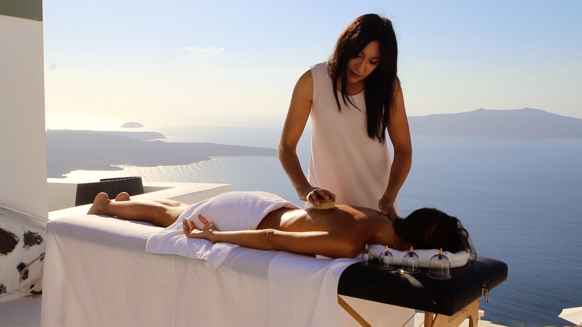 Home 4 BODY TREATMENTS Santomassage